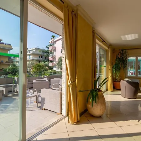 Garden ホテル アラッシオ