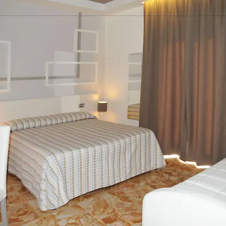 ホテル Garden アラッシオ