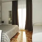 فندق Garden 3*