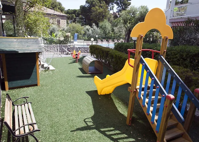 Garden فندق